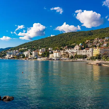 Altamar Seaview Апартаменти Опатія