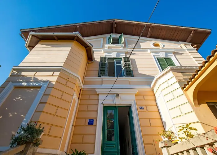 Altamar Seaview Апартаменты *